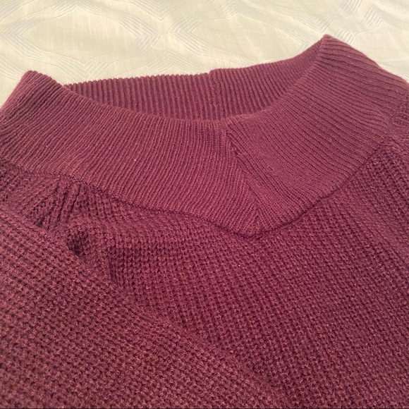 Dynamite Off the Shoulder Knit - Picture 2 of 4